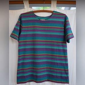 ❌SOLD❌ Vintage Jaclyn Smith Petite T-Shirt. Made in the USA. Size Medium.